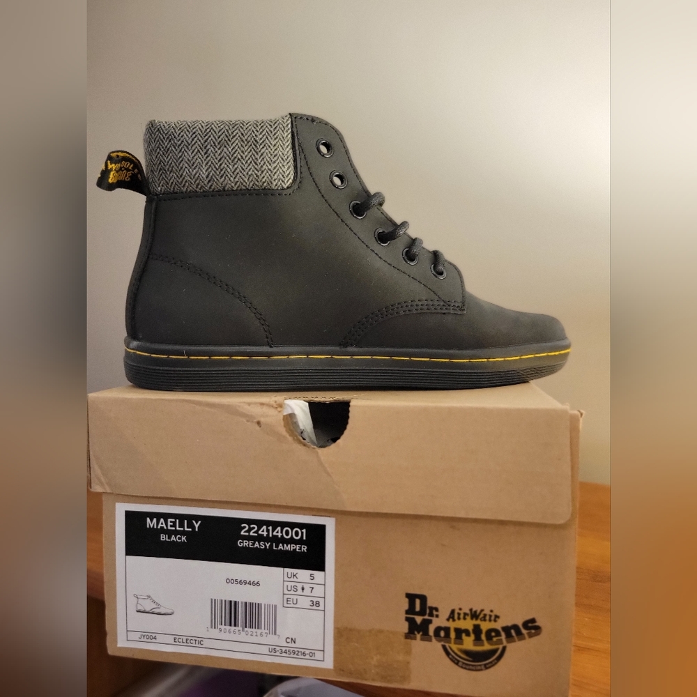 Dr. Martens Maelly